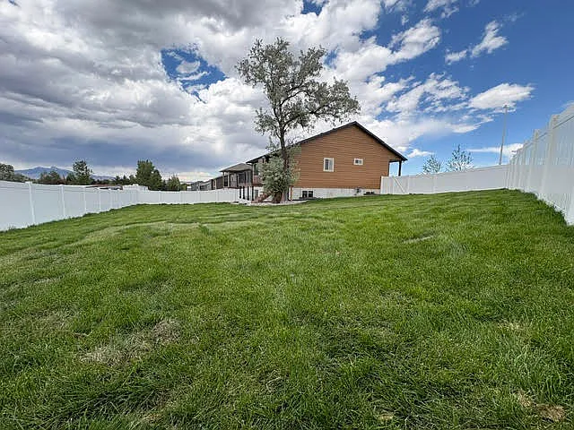 2701 Skyview Ln — Photo 14