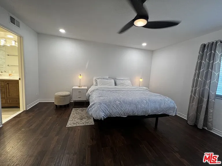7825 Seaglen Dr #34 — Photo 35