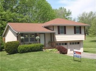 11016 N Holmes St, Kansas City, MO 64155