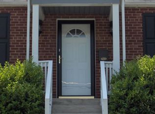 5504 Woodland Dr, Oxon Hill, MD 20745