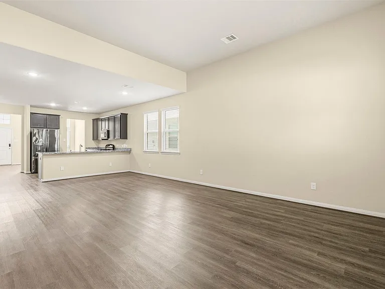 6131 Carpenters Cove Ln — Photo 13