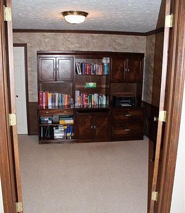 3rd image of 528 Chancellor Ct