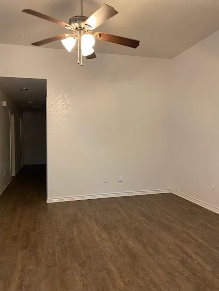 3 bed, $1,500 — Photo 1