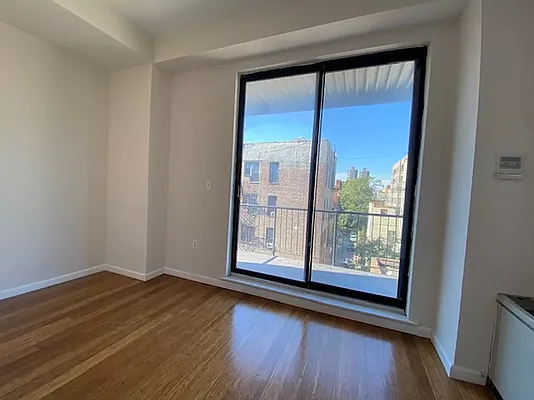 Rented by REAL New York | media 30