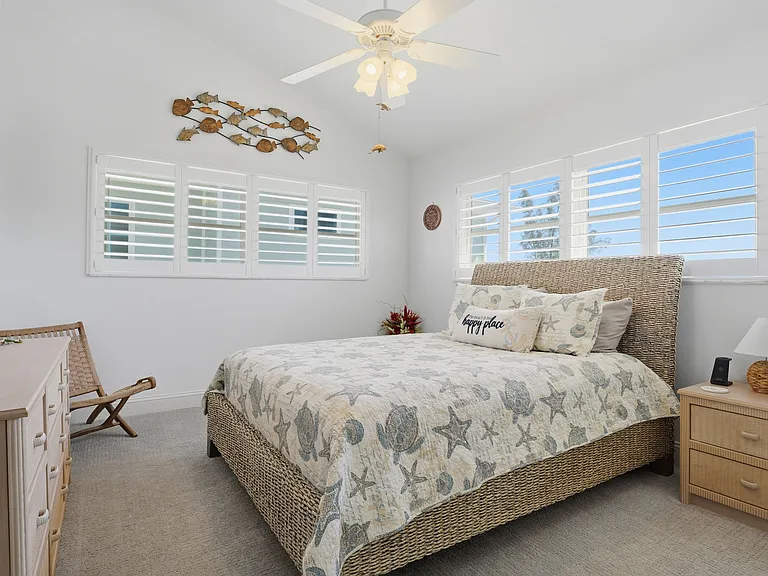 220 Mockingbird Ln — Photo 45