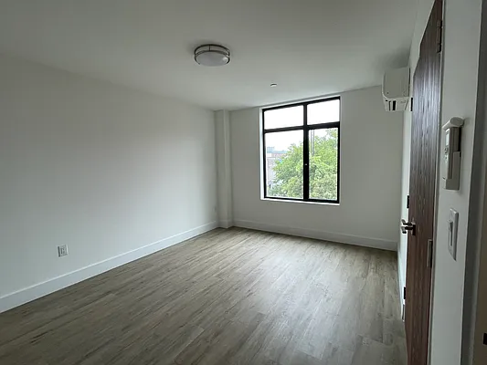 Rented by Olympic CIty Real Estate | media 15