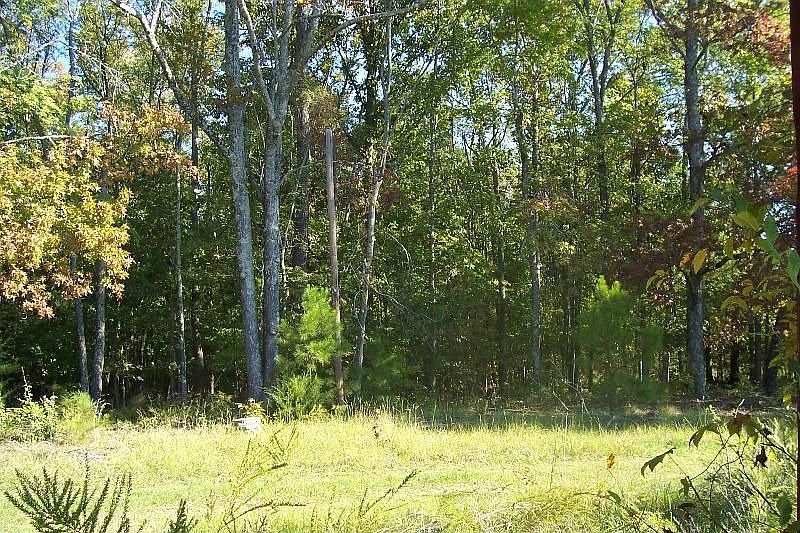 2nd image of 2649 Sandtown Rd