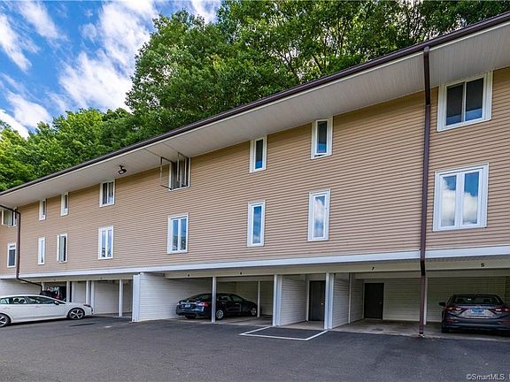 4th image of 1634 Farmington Ave APT 6