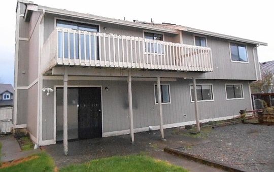 2nd image of 307 Jewell St