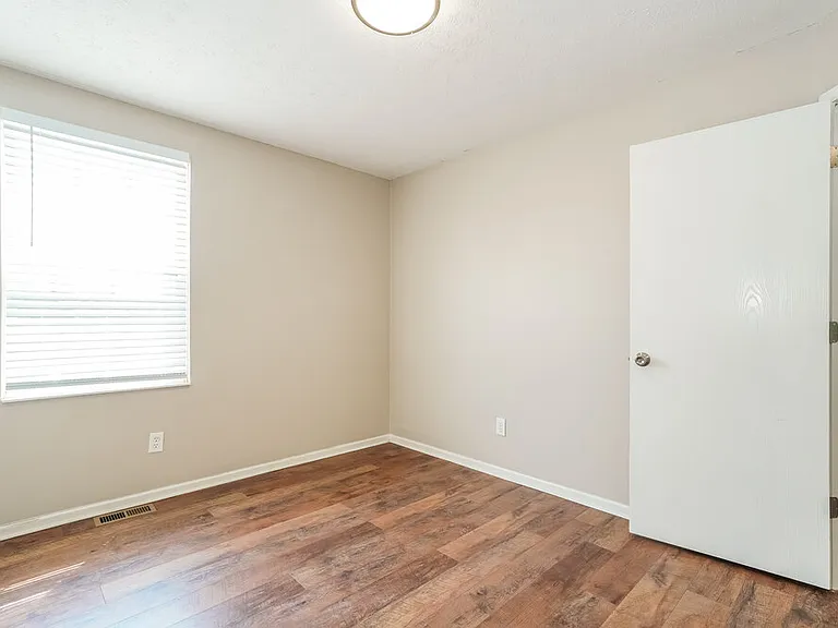 5664 Dashshund Ct — Photo 16