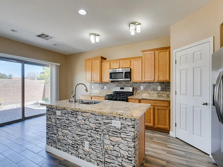 8944 Bandinella Ave — Photo 21