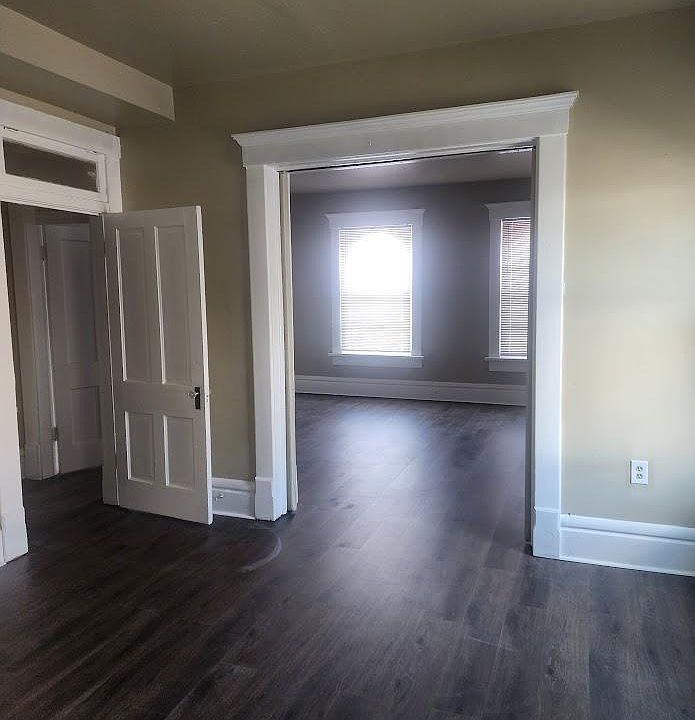 1st image of 114 1/2 Parsons Ave #1