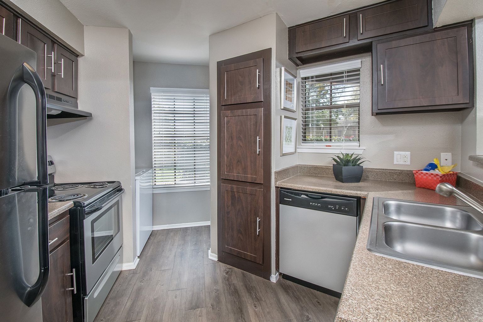 Polo Club Apartment Rentals Austin