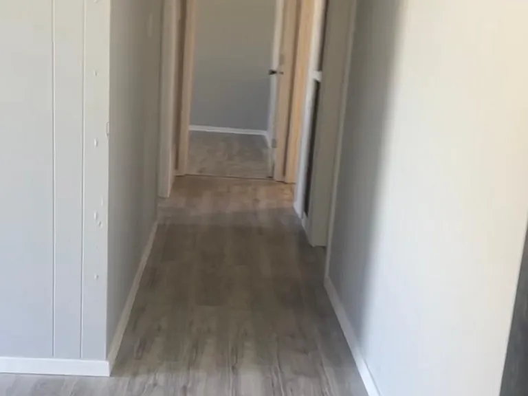 110 Laroe St — Photo 5