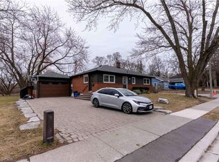 292 Woodward Ave, Milton, ON L9T 1V2