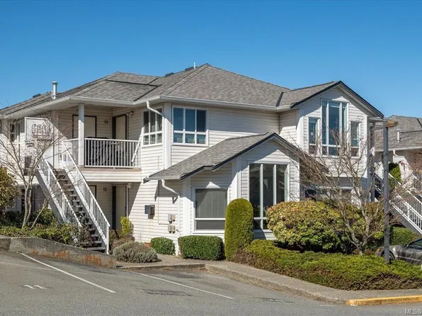 6245 Blueback Rd #17, Nanaimo, BC V9V 1N7