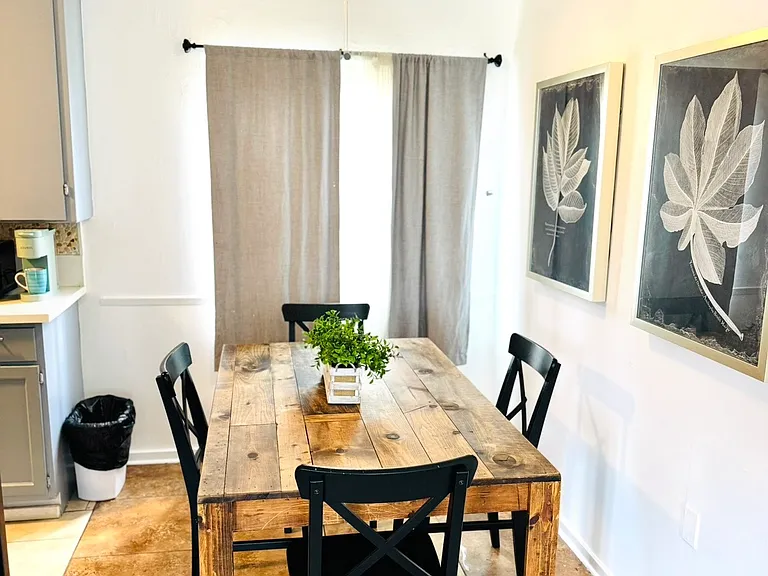 1635 W 108th St #1637-1/2 — Photo 9