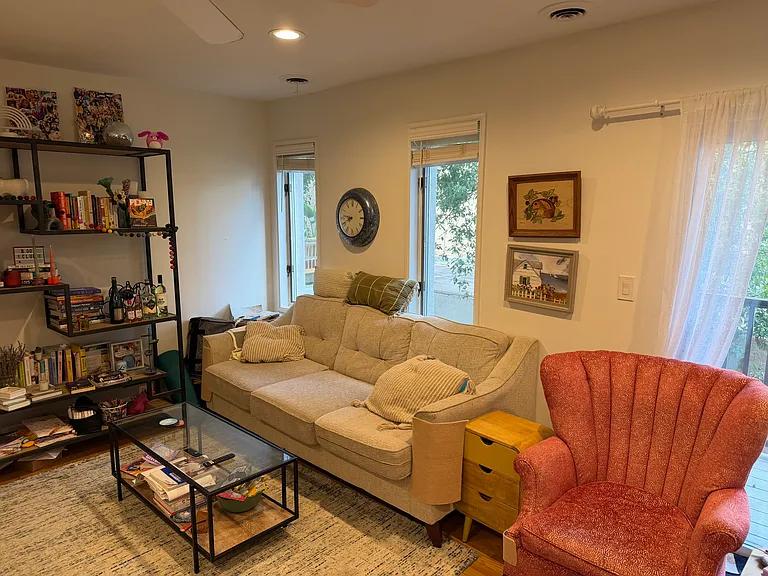 734 S 4th St #2R — Photo 5