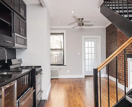 2nd image of 221 Mott St #1RS