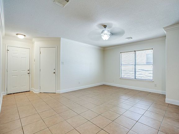 4th image of 16035 Watering Point Dr