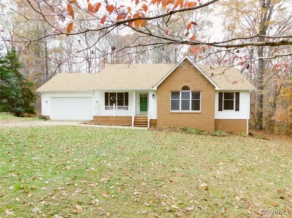 1706 Briery Rd, Farmville, VA 23901