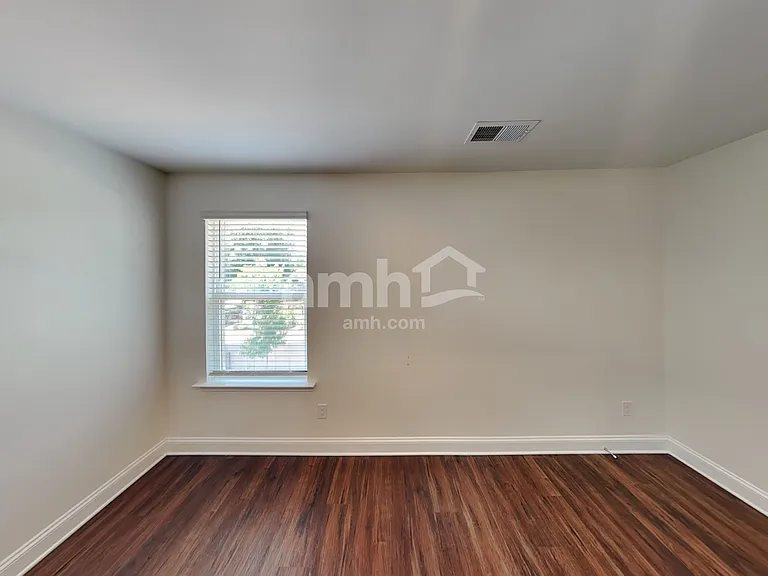 544 Rivermist Dr — Photo 12