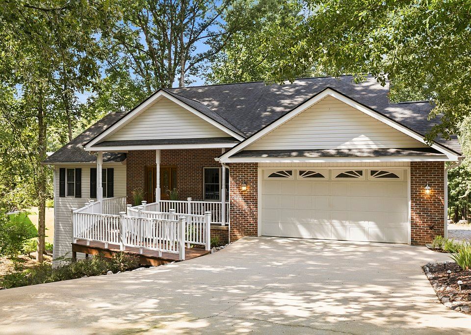 1st image of 439 Cane Creek Landing Rd