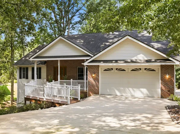 439 Cane Creek Landing Rd, Seneca, SC 29672