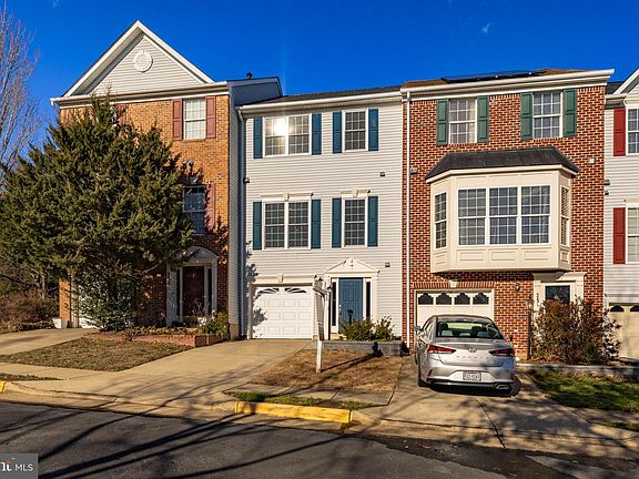 2nd image of 5233 Ballycastle Cir