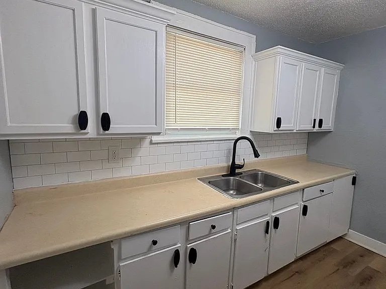 5401 Highland Ave — Photo 8