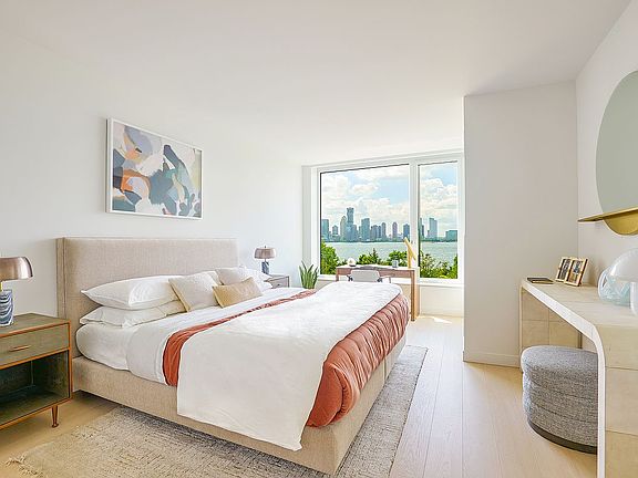 4th image of 450 Washington St #508