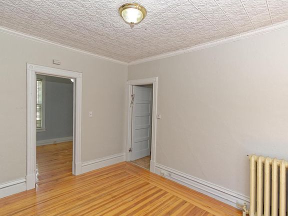 5th image of 6 Larch Ave #2