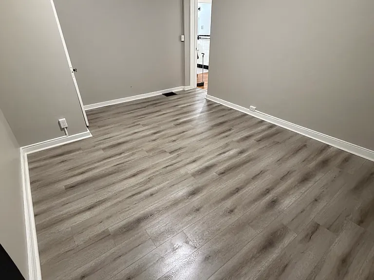 2039 E Genesee St #2 — Photo 7