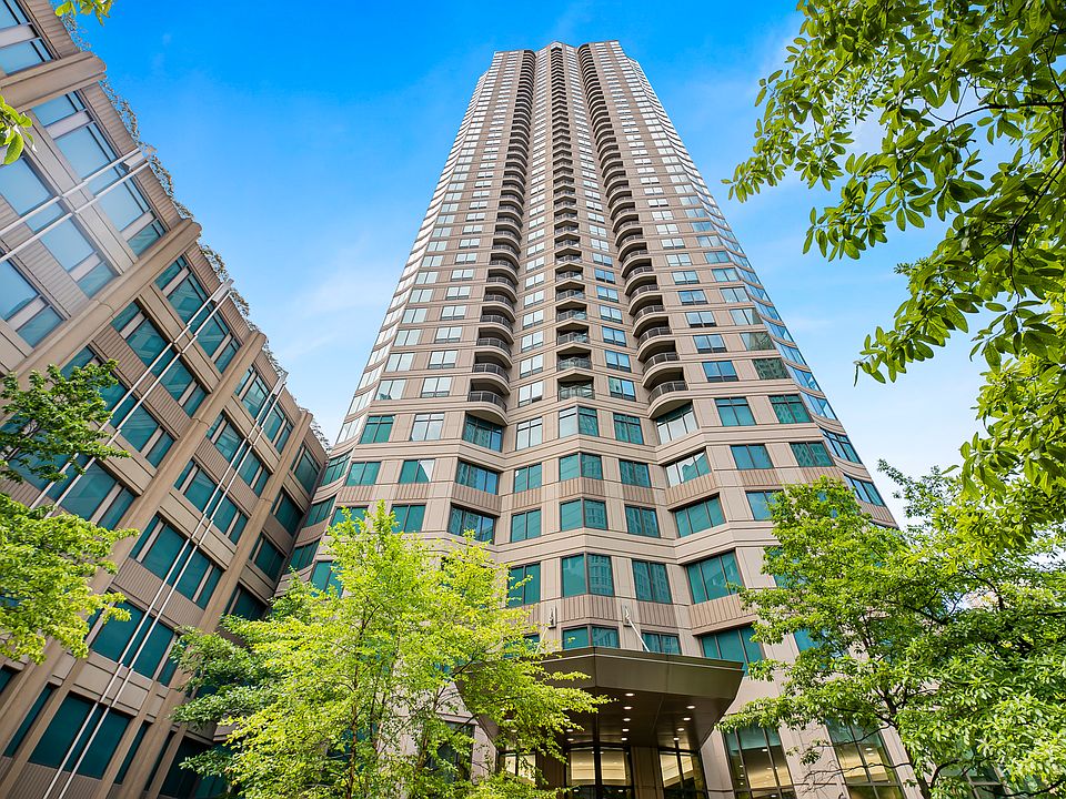 1st image of 400 N La Salle Dr APT 3608