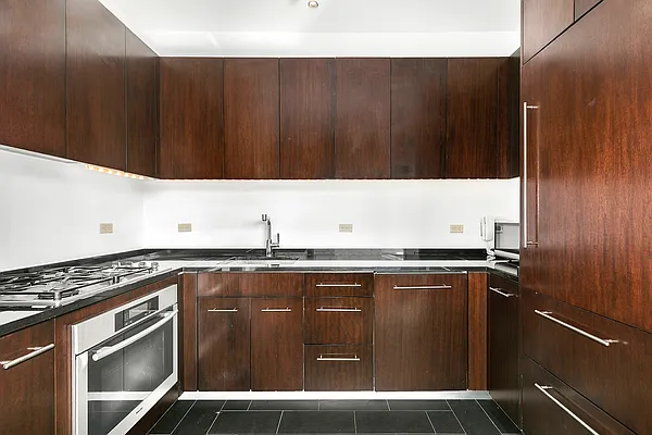 Rented by Corcoran | media 32