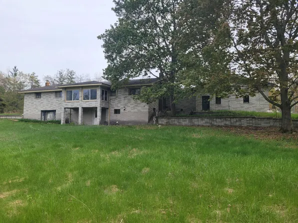 12902 Kohlman Rd, Atlanta, MI 49709