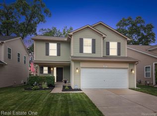 13977 Breakfast Dr, Redford, MI 48239