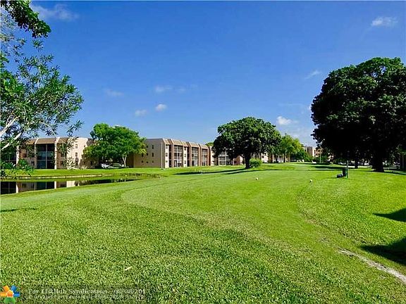 5th image of 10402 Sunrise Lakes Blvd APT 101