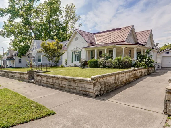 1509 S Garrison Avenue, Carthage, MO 64836