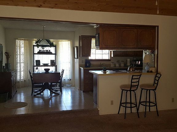 5th image of 3512 Surrey Ln
