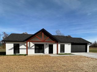 210 S Greenbriar Rd, Carterville, IL 62918