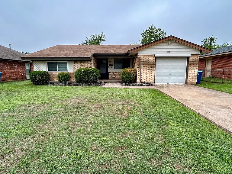 633 Lotus Ave — Photo 2