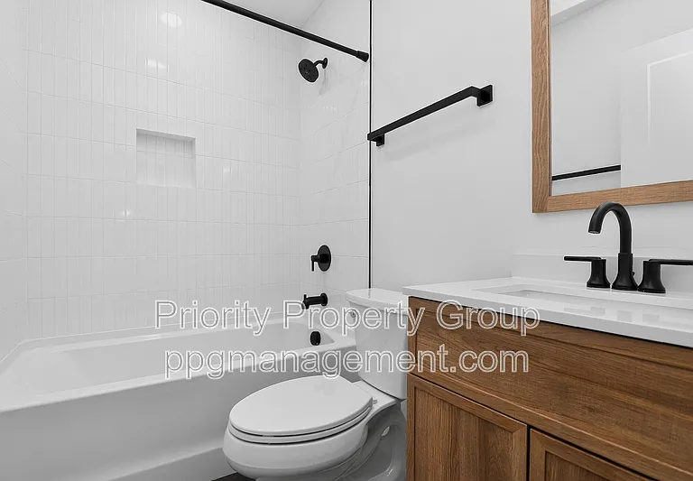 1033 Drummond Ave — Photo 30