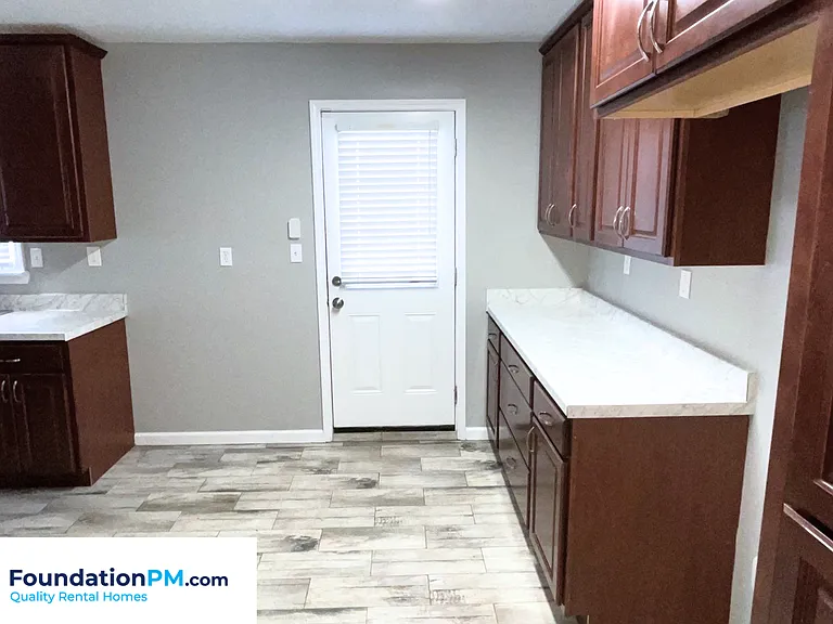 6236 Haddington Dr — Photo 8