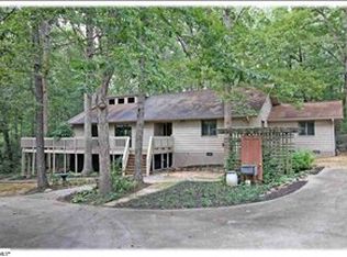 212 Lyons Dr, Simpsonville, SC 29681