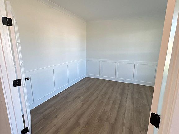 5th image of 1226 Carrington Dr