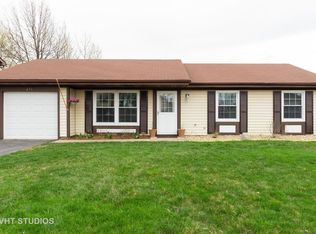 671 Niagara Dr, Bolingbrook, IL 60440