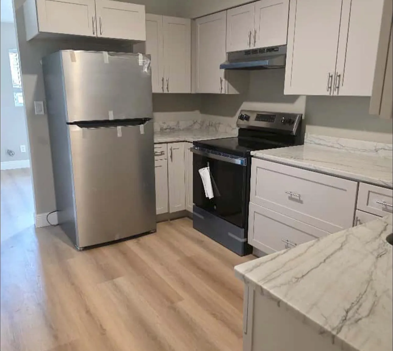 2 bed, 720 sqft, $1,300 — Photo 1