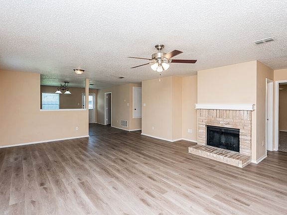 3rd image of 5301 Prestwick Dr