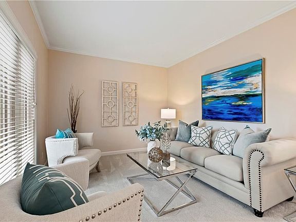 5th image of 937 Morado Ct